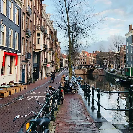 Bee - In The Trendy Jordaan Отель типа 