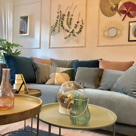 Bed & Breakfast Bee - In The Trendy Jordaan