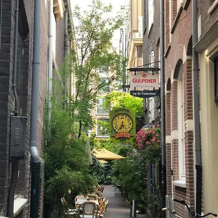 Bed & Breakfast Bee - In The Trendy Jordaan 4*