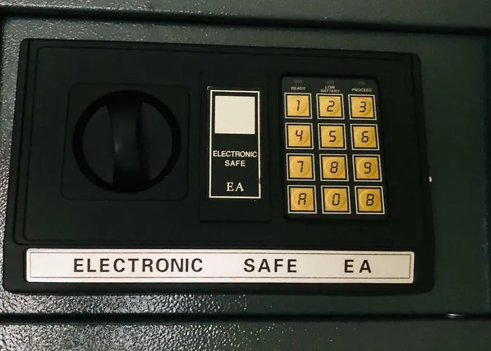 Bee - In The Trendy Jordaan Amsterdam