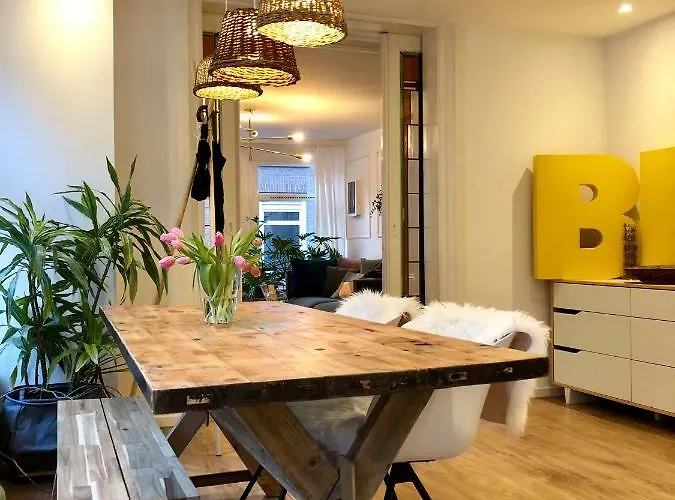 Bed & Breakfast Bee - In The Trendy Jordaan 4*